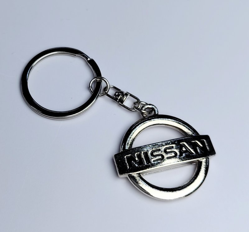 Брелок авто Nissan M2 