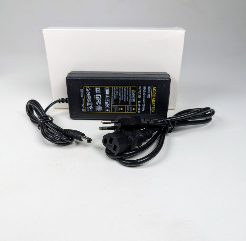 Блок питания 12V/5A-5,5 модель: 1250