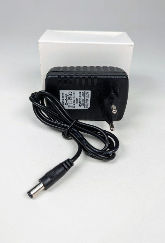 Блок питания 15V/2A-5,5 модель:1520