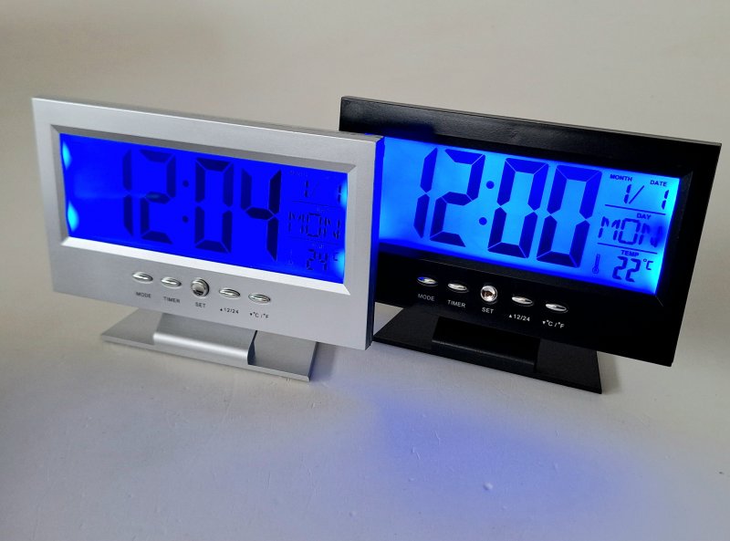 Часы электронные DS-8082